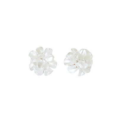 Stephanie Statement Earring - Pearl