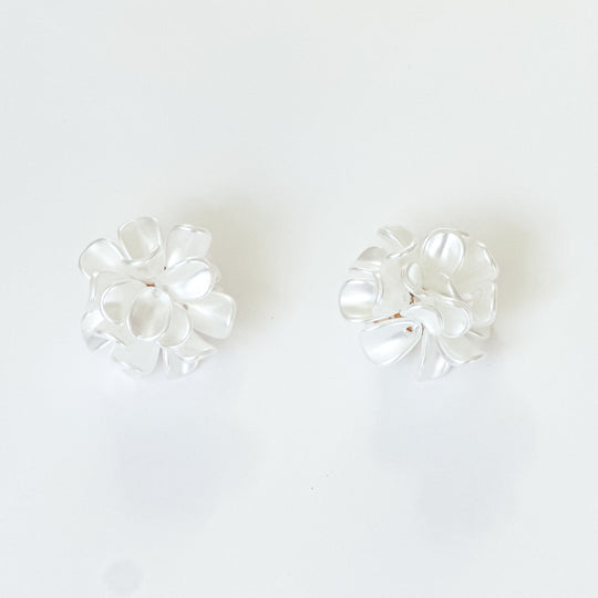 Stephanie Statement Earring - Pearl